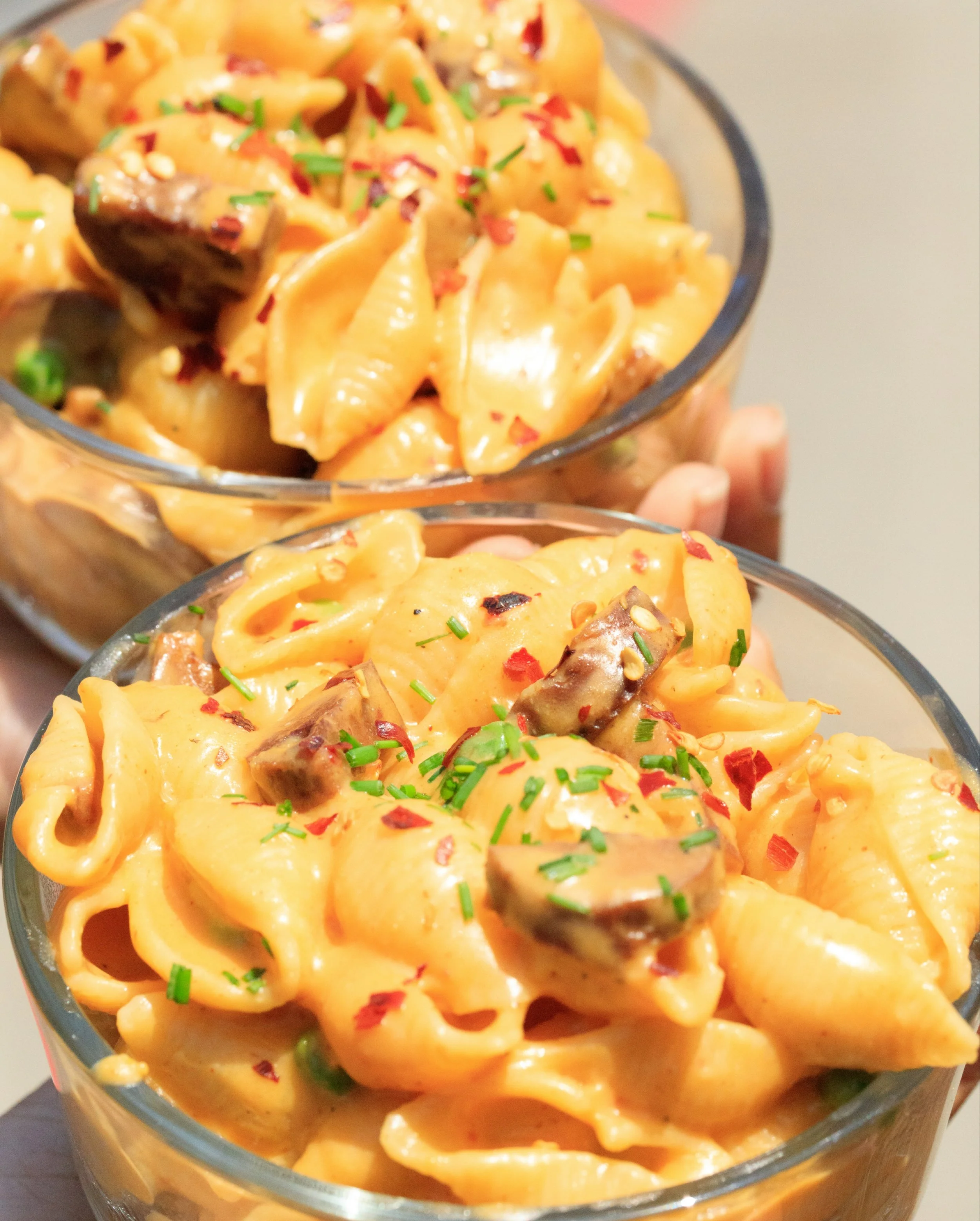 ATLAS MONROE VEGAN MAC AND CHEESE .jpg