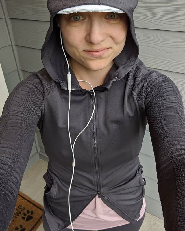 Day 2 of #couchto10k in the rain with a tummy ache and a weird new pain in my foot... Putting in the work! And dressing like a speedbump apparently (not a great idea)