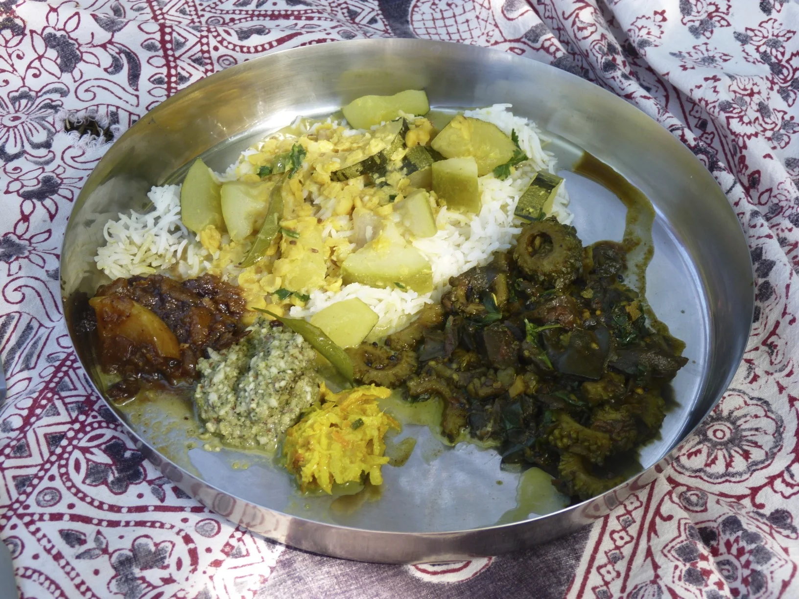 Lauki chana dal over rice