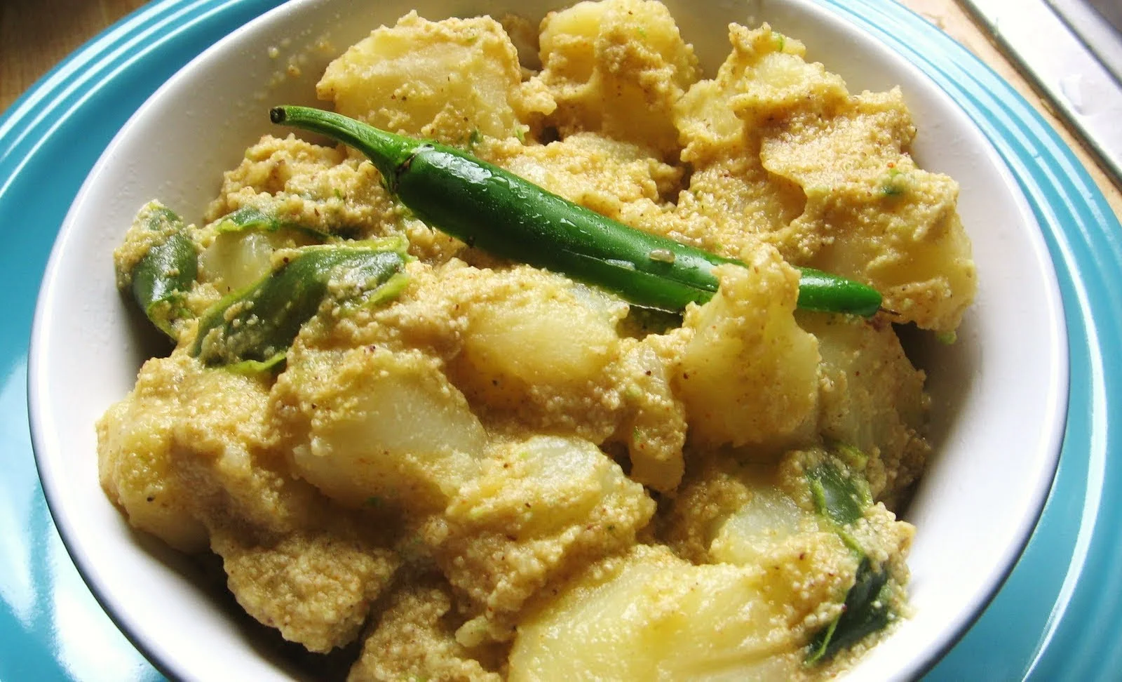 Ayurvedic Recipes_Jhinga Alu Posto.jpg