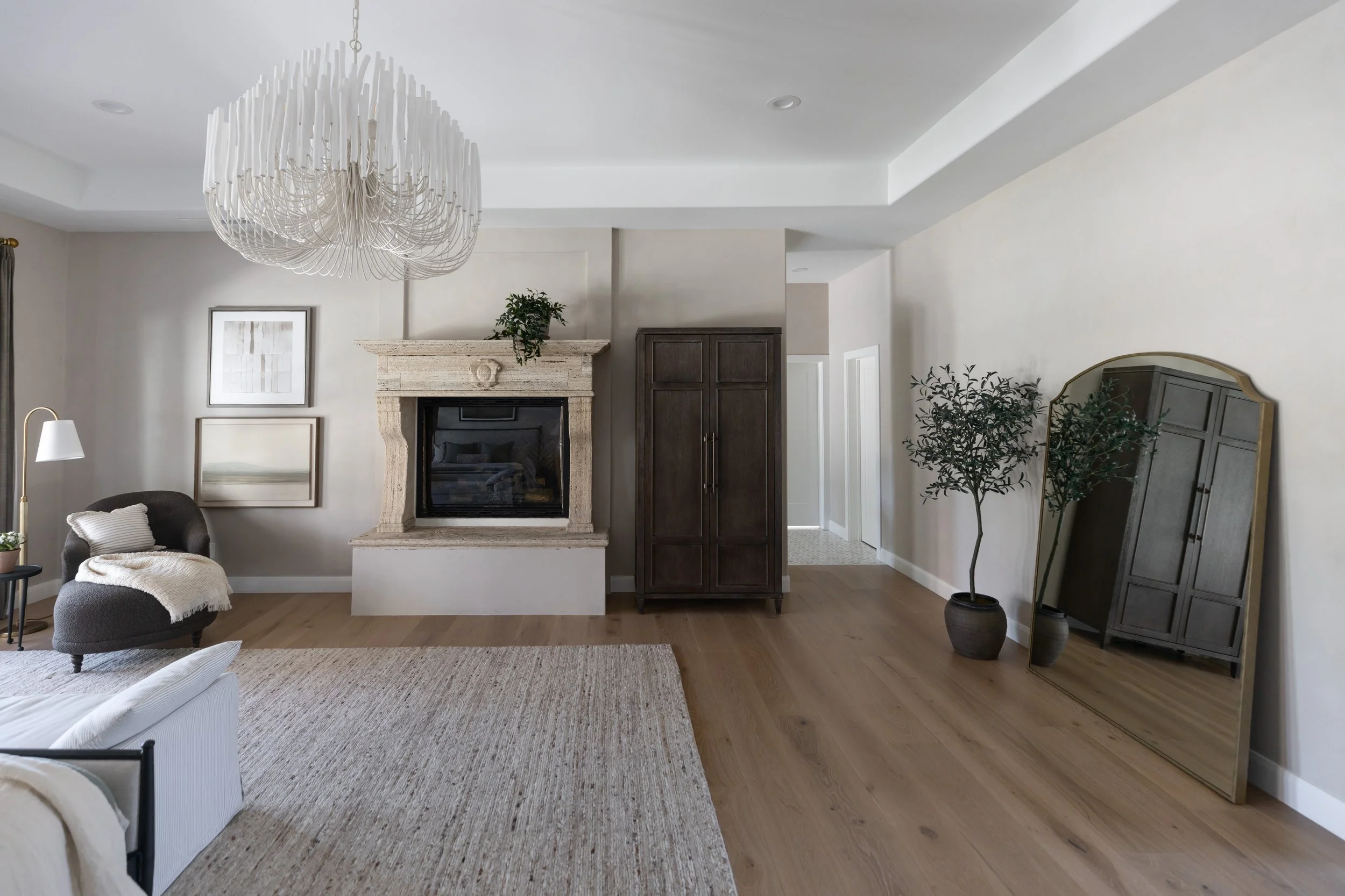 The Cholla Project primary bedroom suite