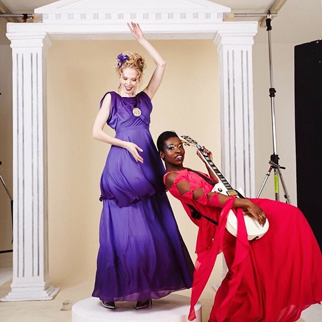 Caught in action.
#behindthescenes throwback to our last @bazaaruk #style shoot featuring @markiepearl  @jocelynprah  @billiescheepersphotography 
#guitar #rock #dance #fashion #red #purple#guitar #rock #dance #fashion #red #purple #bts #model #fun