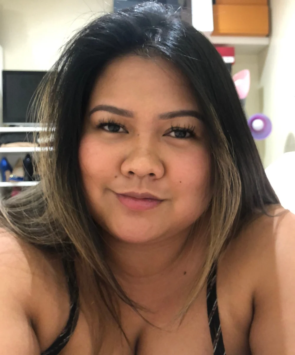  Day 10. Brows are almost fully healed and the microblading pigment is starting to get dark a bit again. Loving the way my brows have healed! 