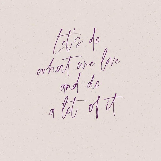 Here&rsquo;s to having another chance to start fresh in the new year!🥂🌟 .
.
.

#itsyourchoice #beautyblogger #fashionlover #makeuplover #makeupjunkie #wakeupandmakeup