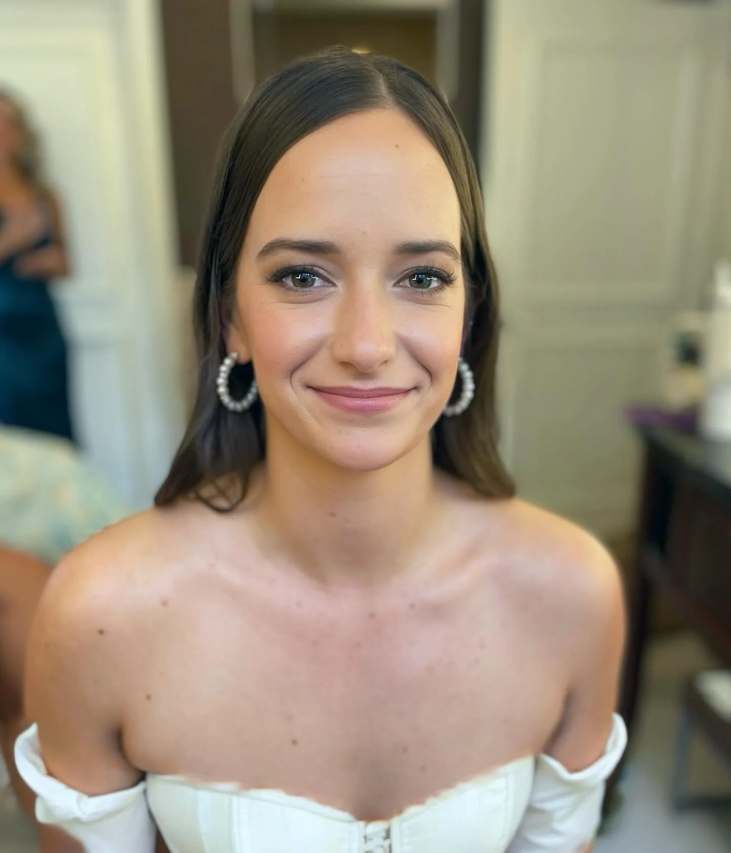 Celebrating another beautiful bride and feeling so grateful to be part of her special day! 💕✨ Ready to make your bridal vision a reality? Let&rsquo;s chat and create magic together! Inquire now if you&rsquo;re ready to glam up with me! #BridalBeauty