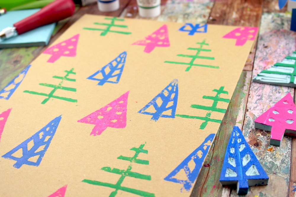 DIY gift wrap nail design - wide 3
