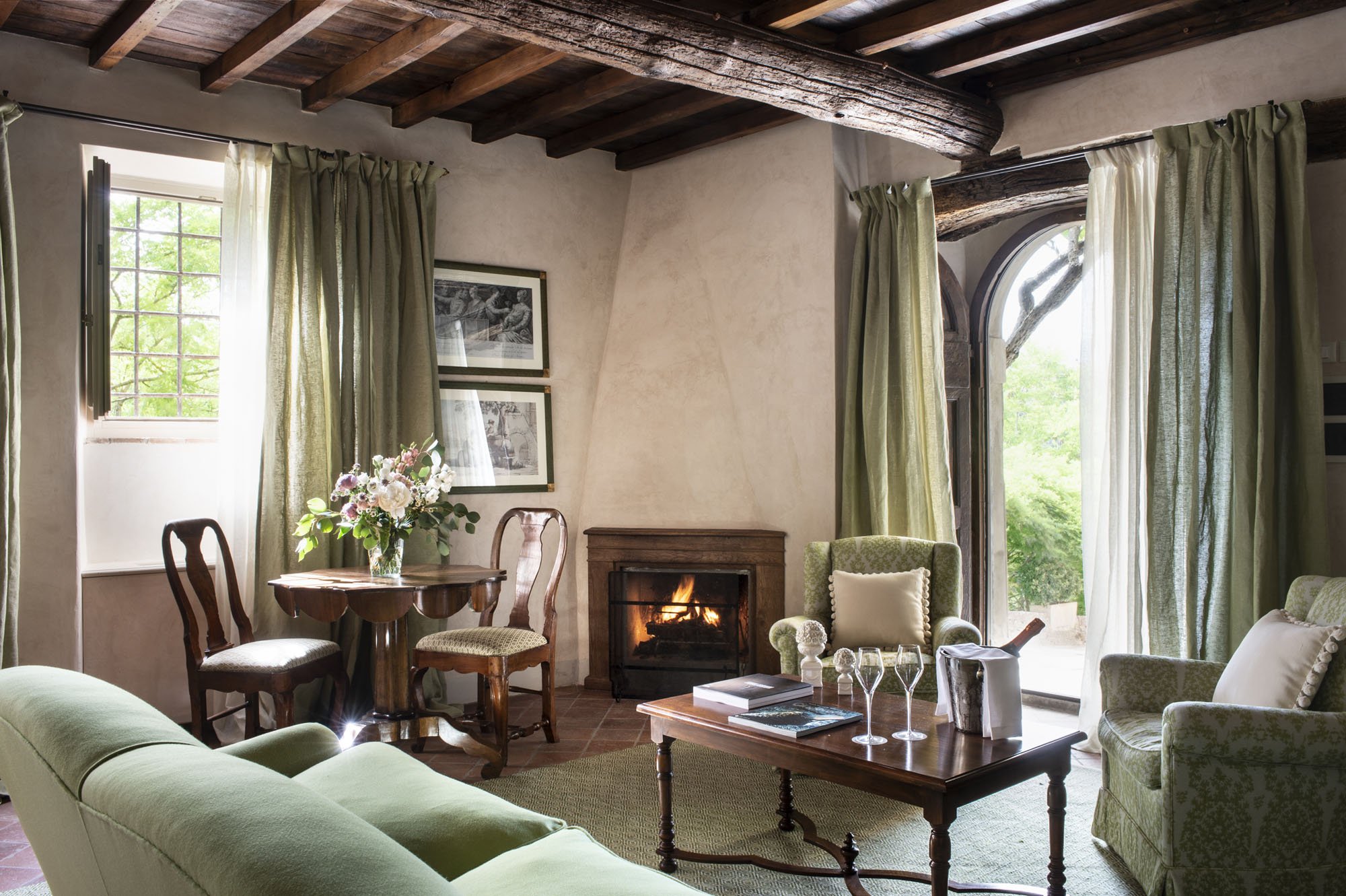 Il-Borro-Relais_Chateaux_Village_Prestige-Suite_Granaio_-©Francescapagliai-4_res.jpg