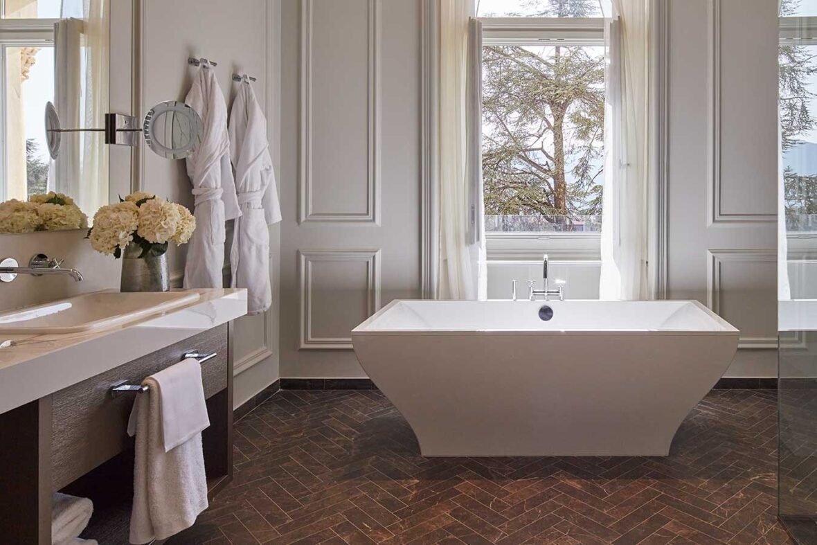 Palazzo-Fiuggi-Bathroom-1680x787.jpg