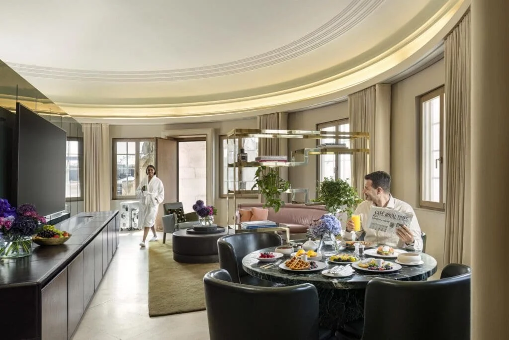 Dome-Suite-Lounge-2-1024x684.jpg