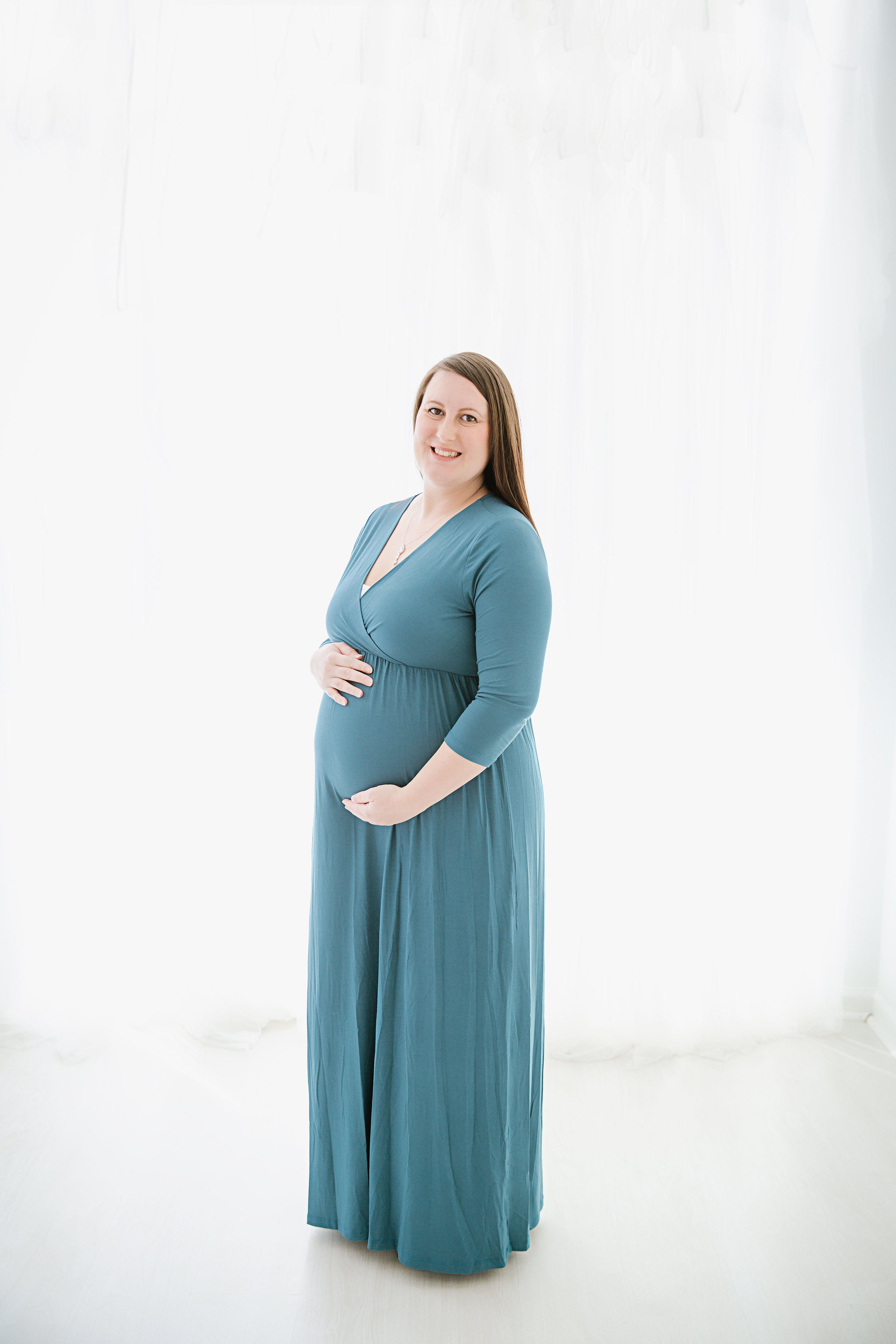 tall pregnant mom photo shoot