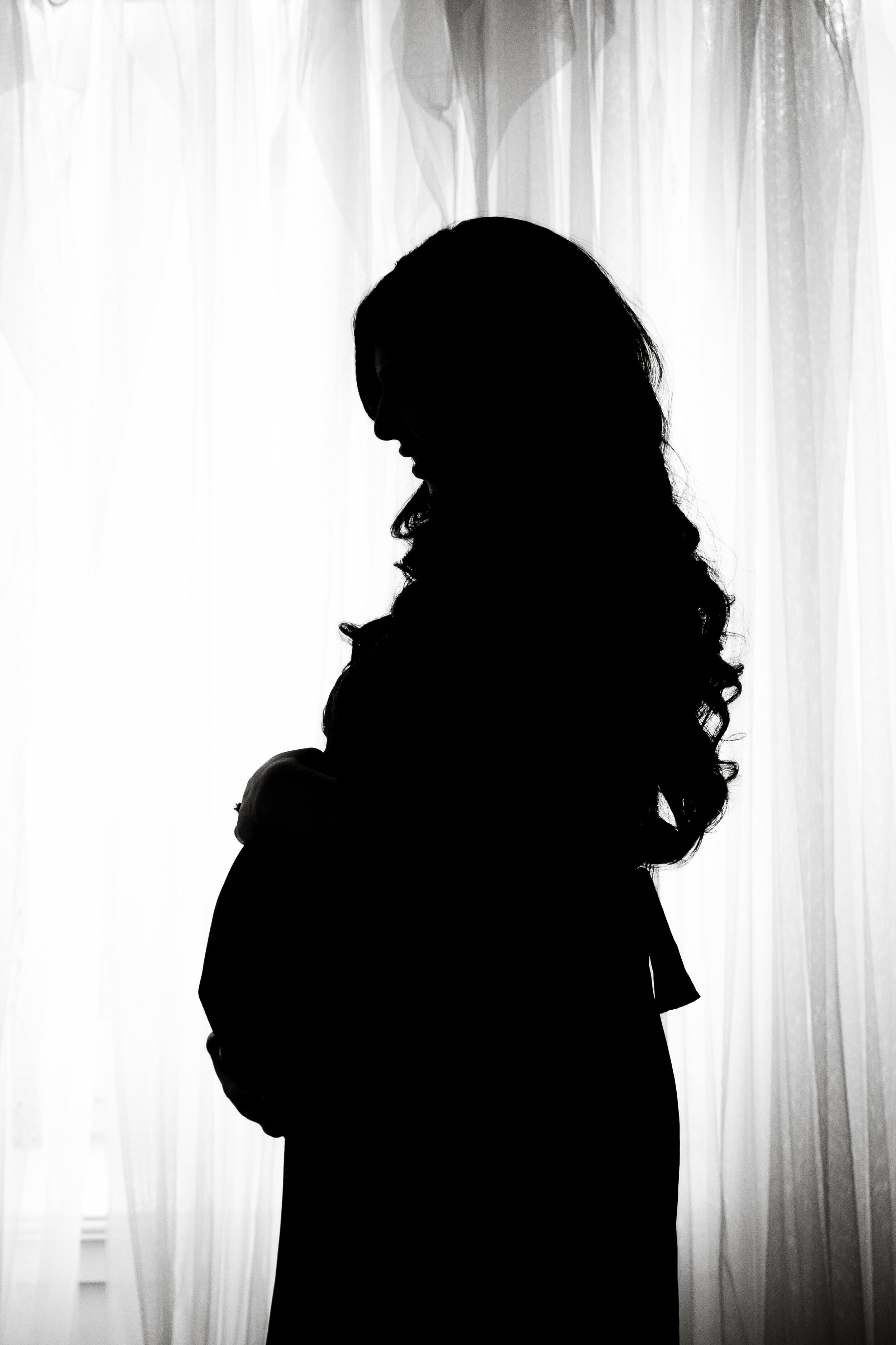 silhouette-maternity-photo.jpg