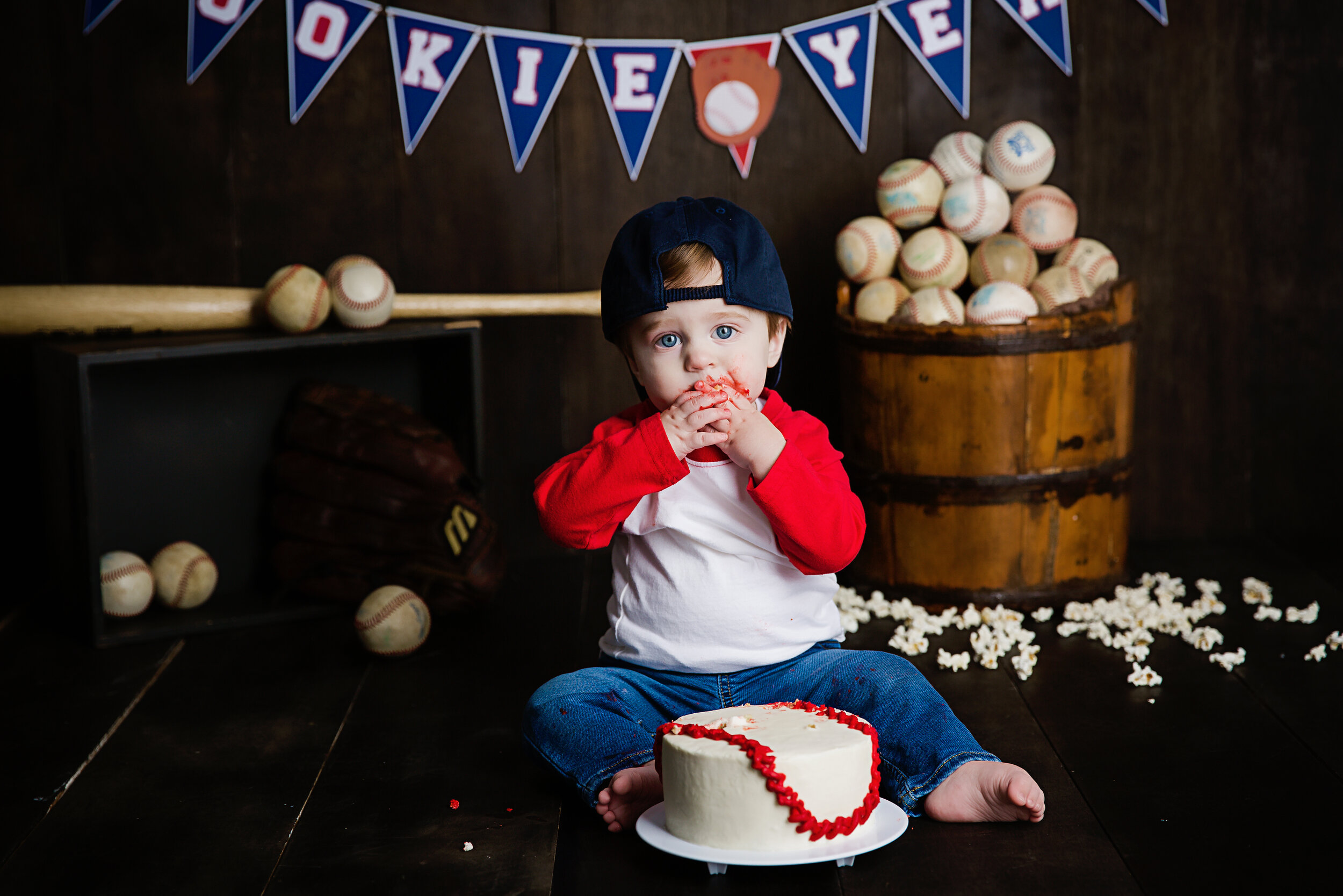 baby-boy-first-birthday-cake-smash-photo