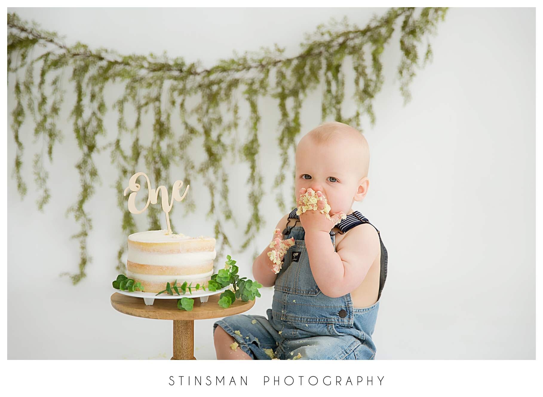 smiling-baby-eating-cake-for-birthday-pictures.jpeg