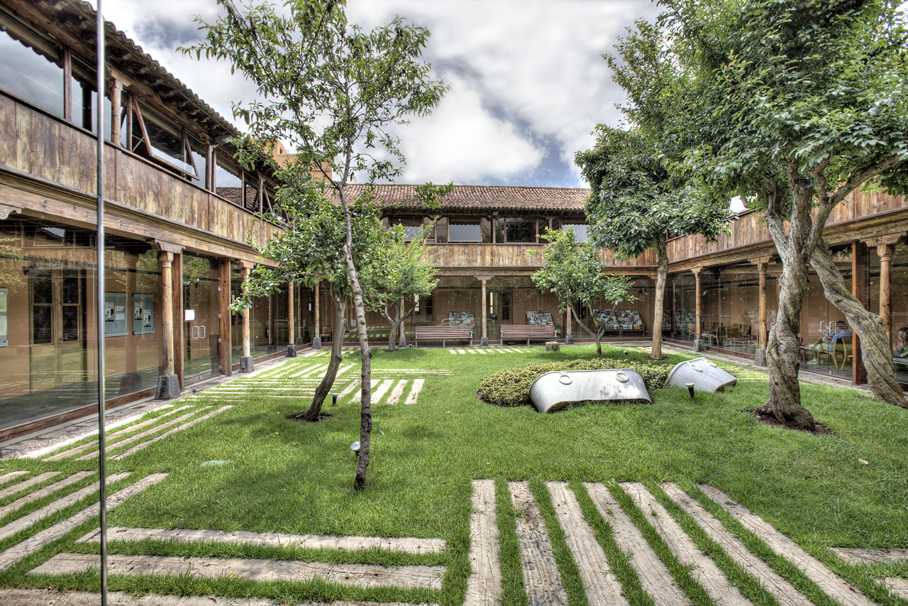 Correa EstÇvez Arquitectura - Biblioteca Insular Adri†n Aleman 02.JPG