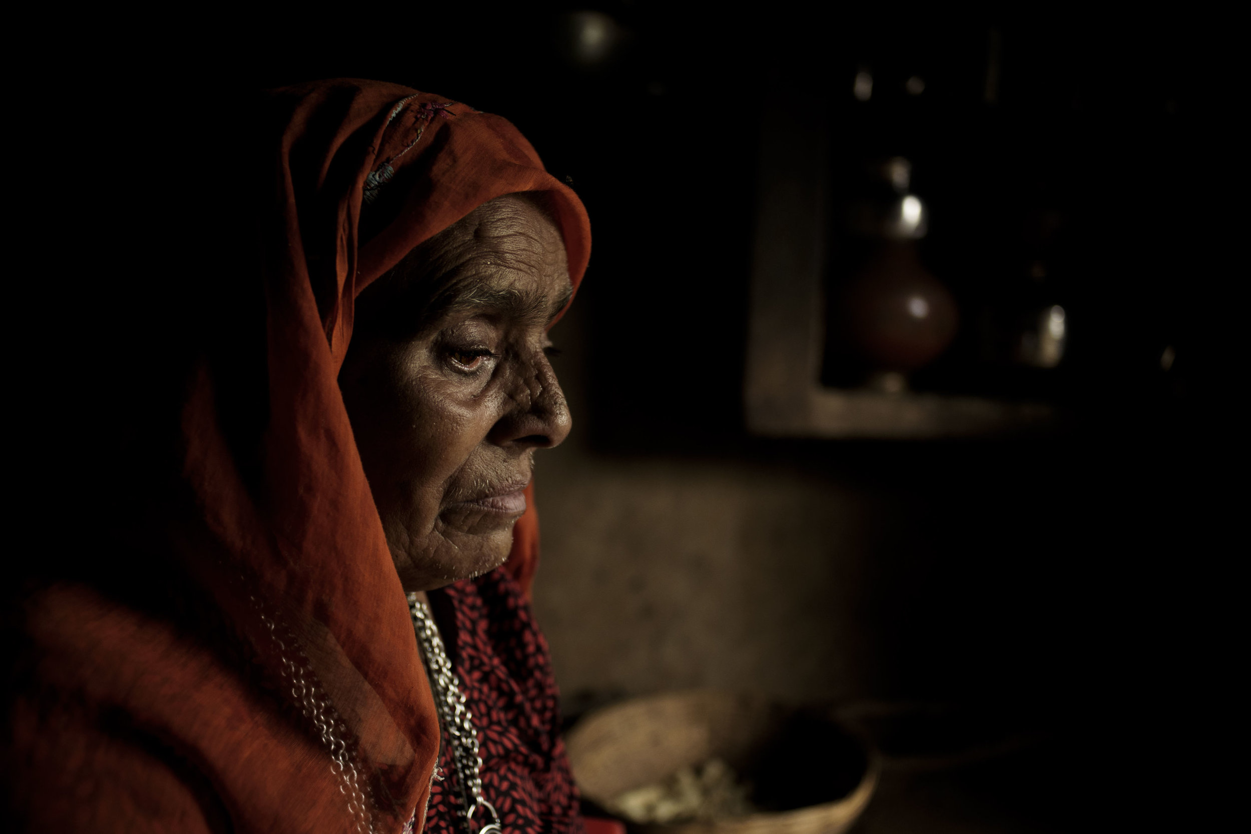  Babli, 50, is Nathu Homa’s wife. She is a housewife and also suffers from Hypertension. 