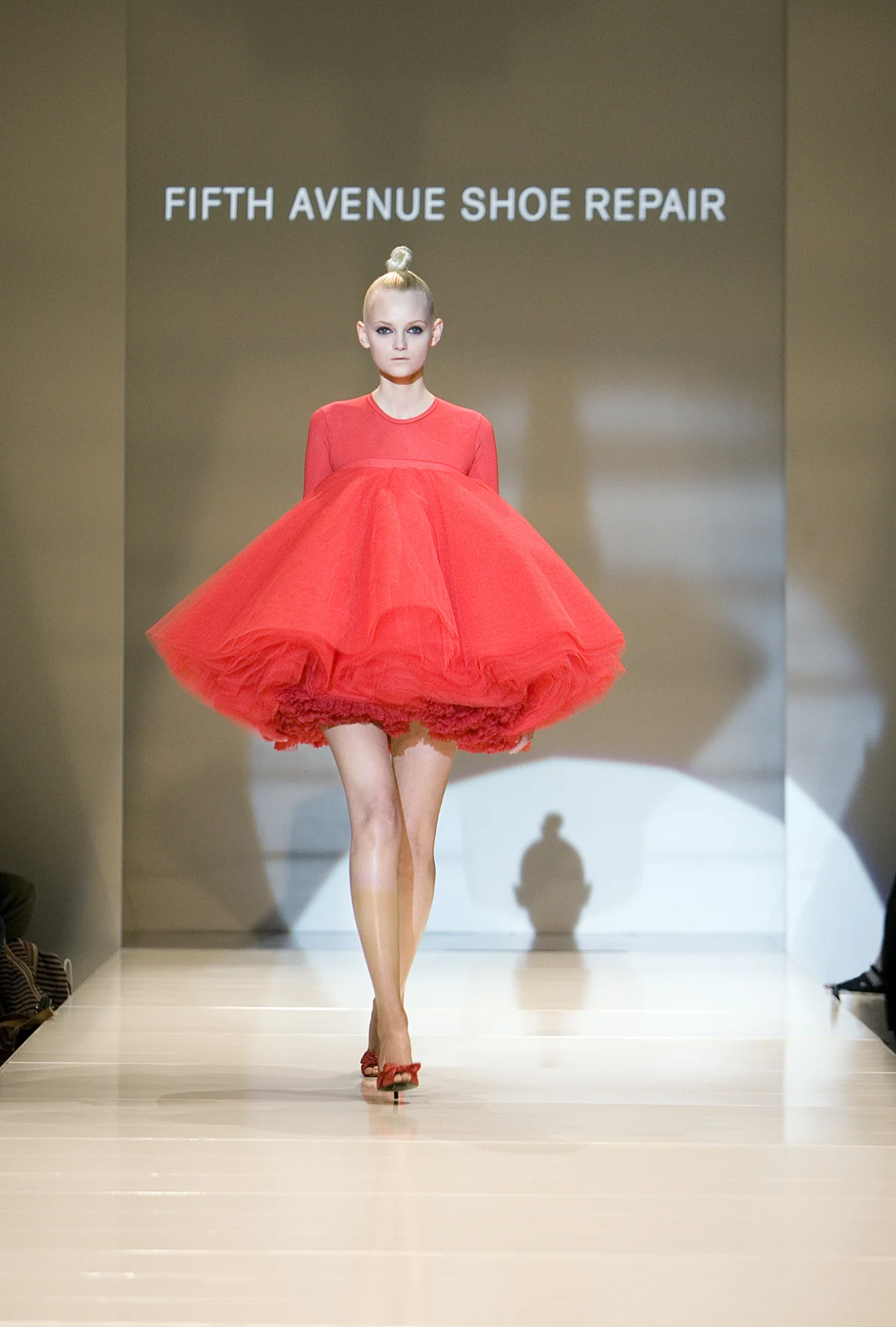 ZS1N1506 red tylldress.jpg