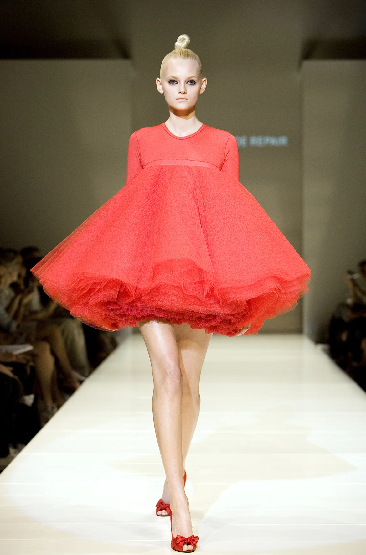 ZS1N1509 red tyll dress.jpg