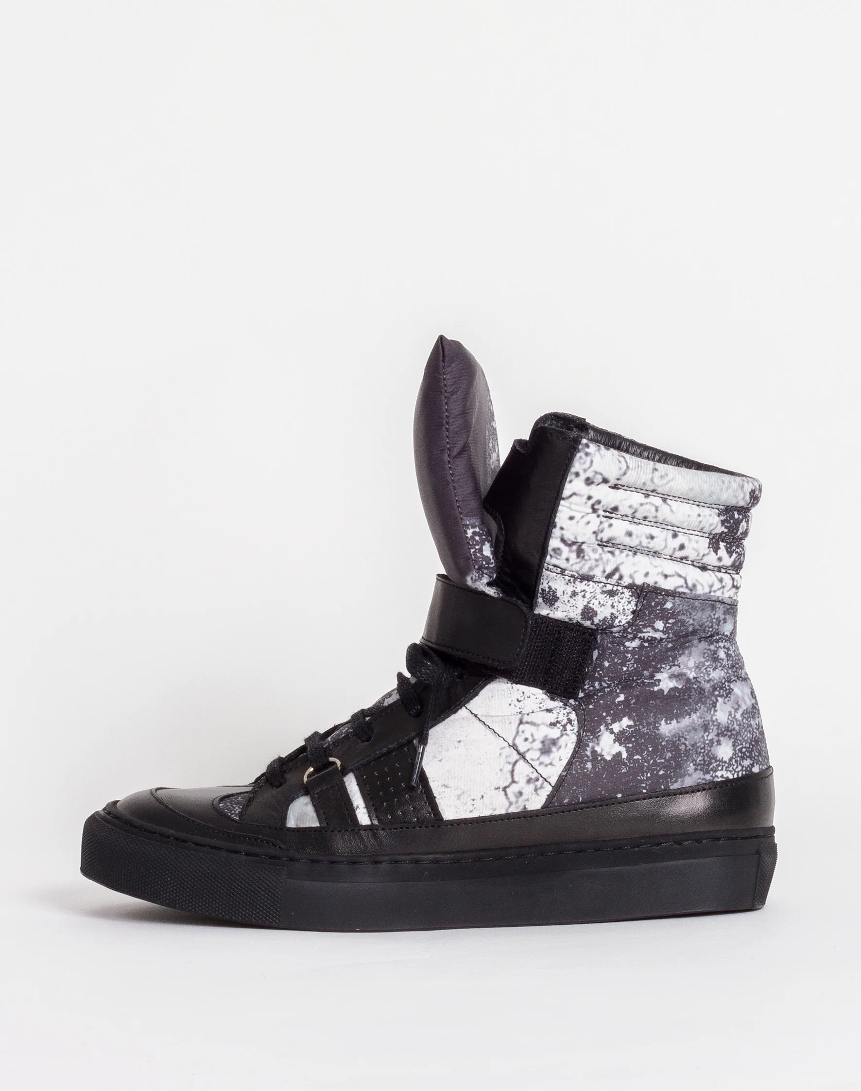 REVEL SNEAKER ACID PRINT 1.jpg