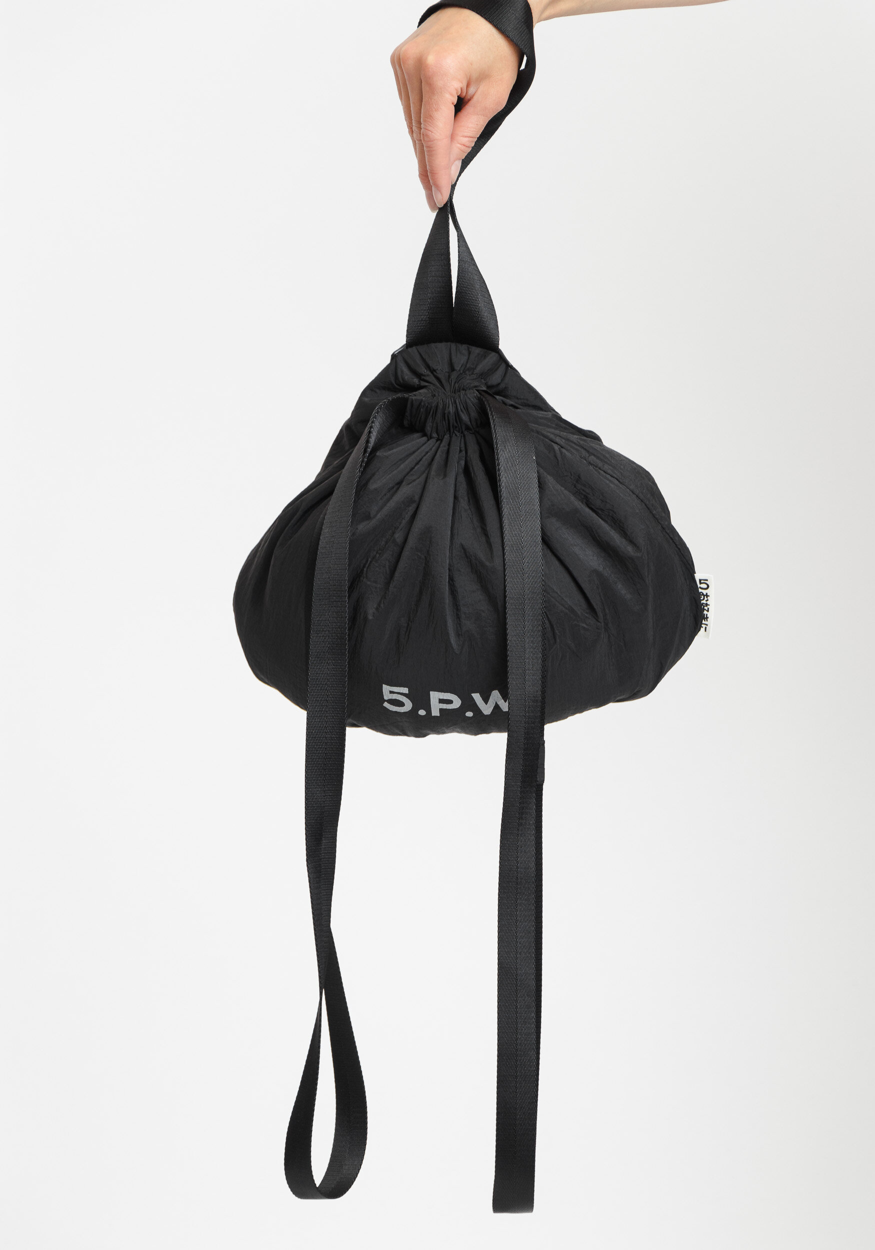 5PW21075_Zed_Black.jpg