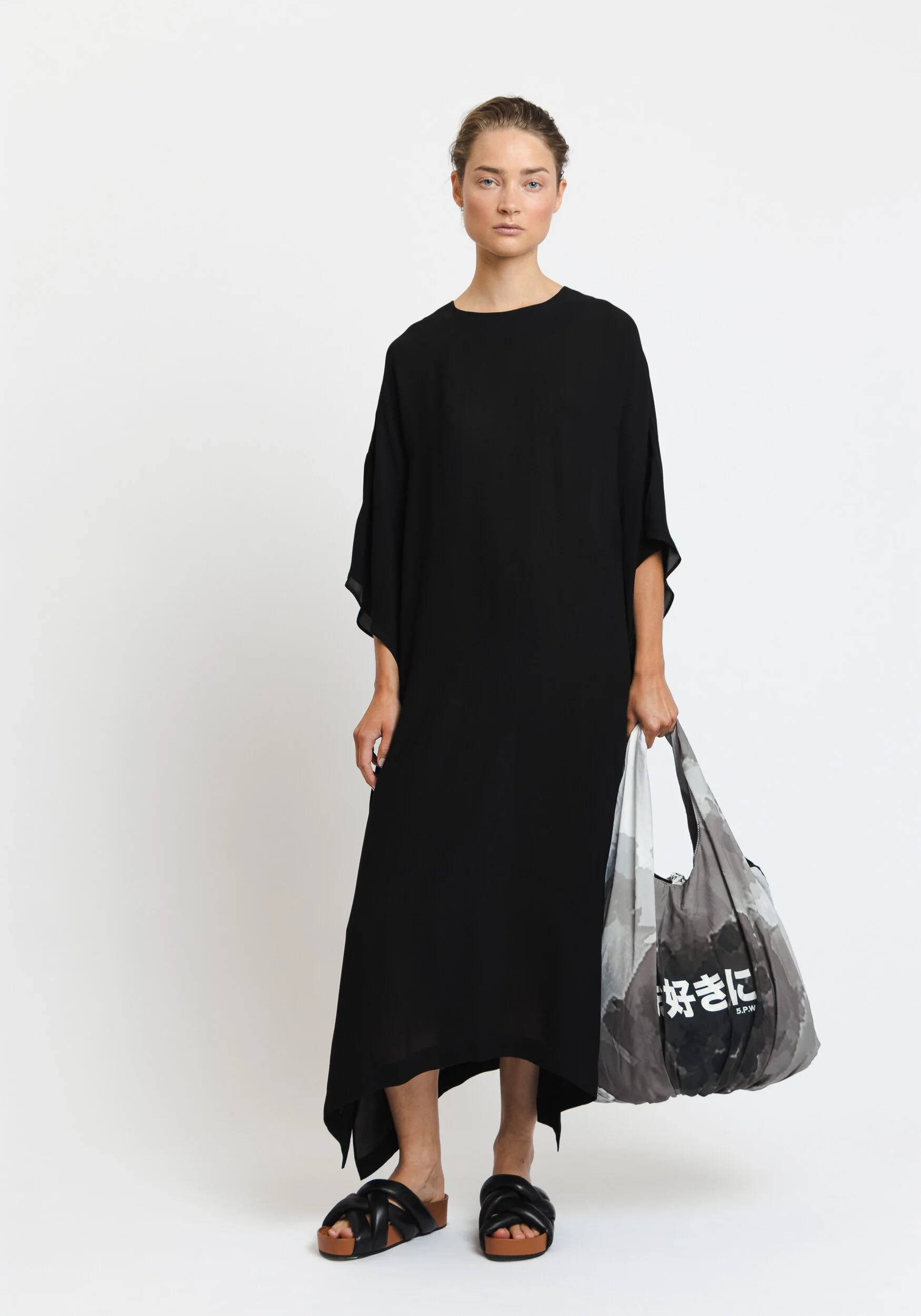 5PW21110_Maricos_Black (1).jpg