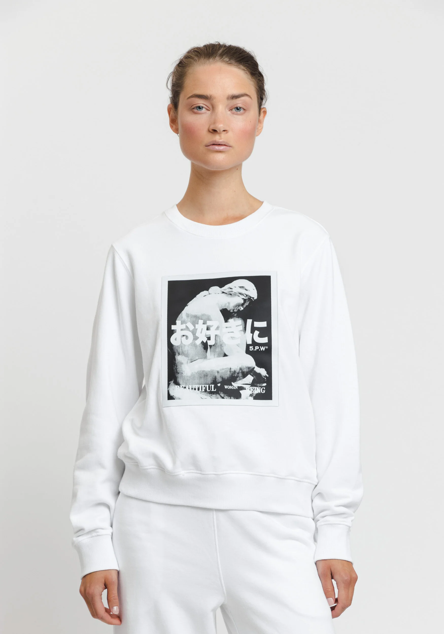 5PW21124_Olivia_Beautiful w thinker_White.jpg