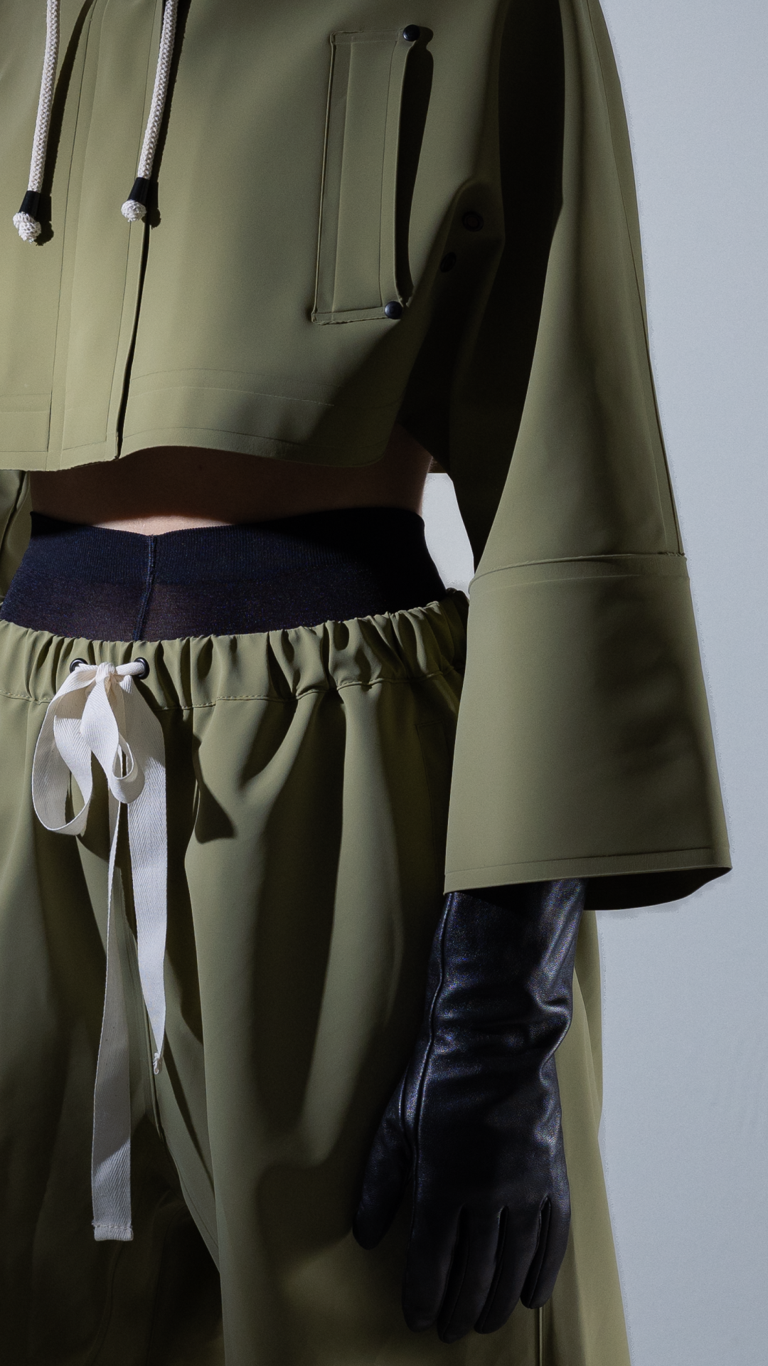 Look 17 Detail.png