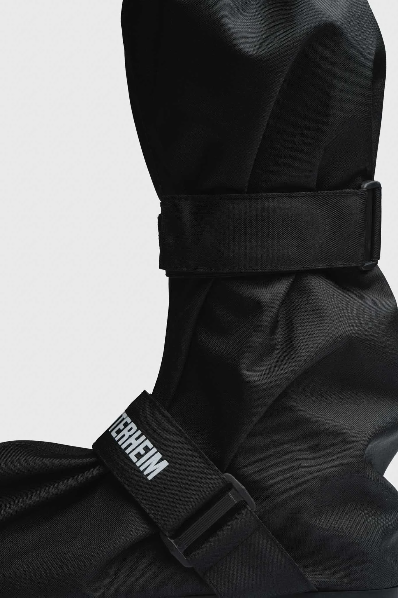 Stutterhiem-Cover-Boots-3.jpg