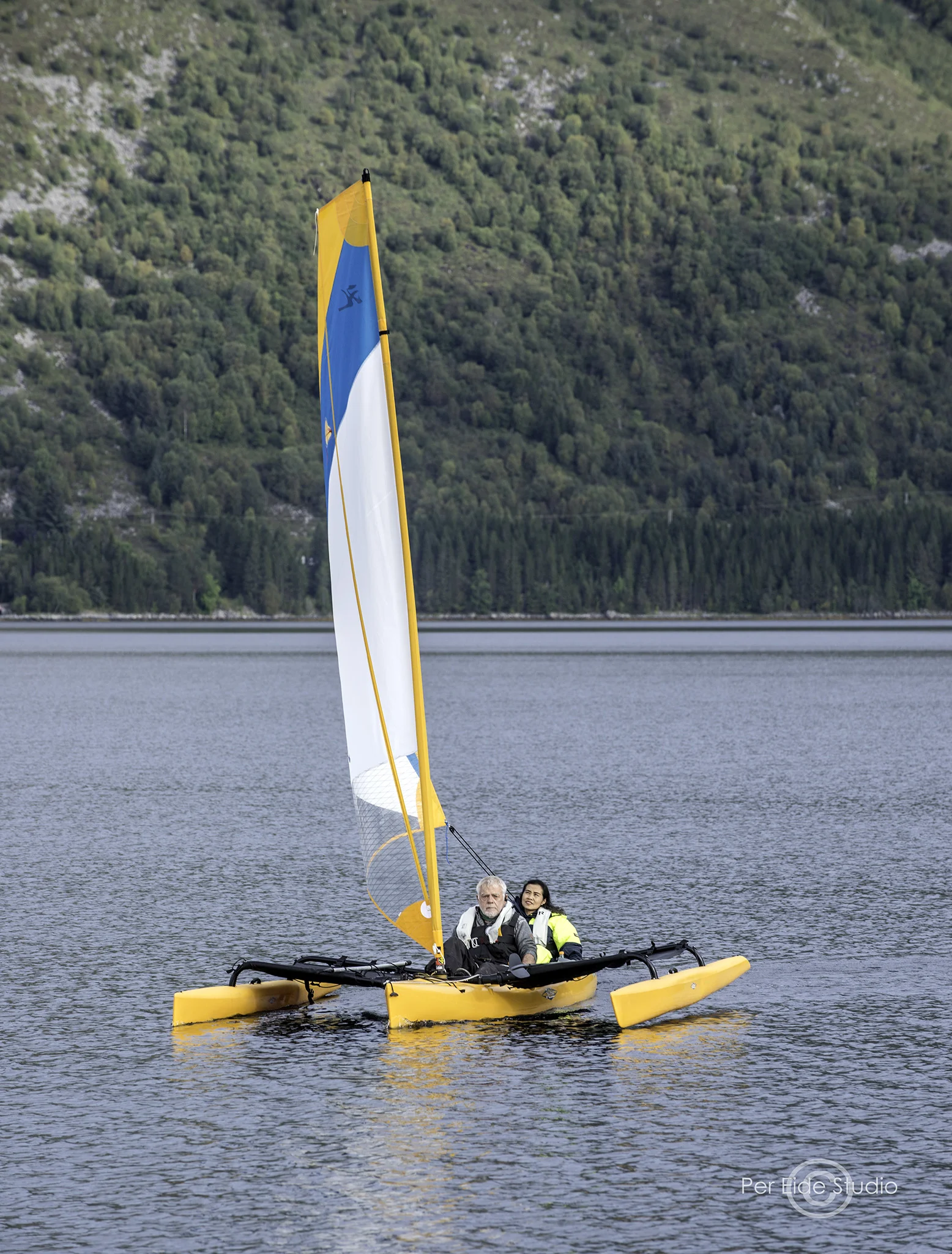 Solbrent, brunt. Vått og godt nytt år frå Thailand