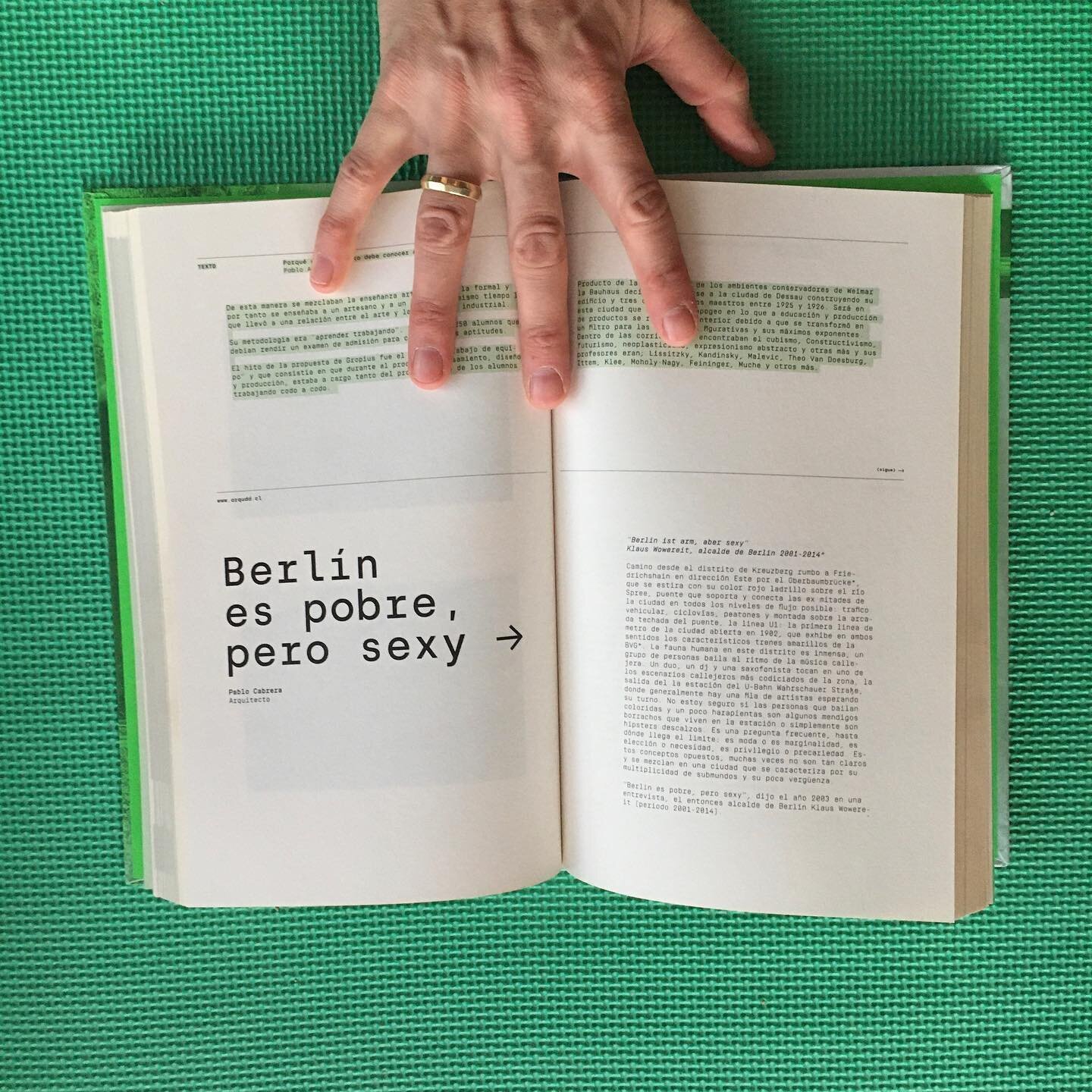 &laquo;#Berlin es pobre, pero sexy&raquo;
Para el libro ~Berl&iacute;n &bull; Serie Trayectorias~ de @arquitecturaudd. Con el apoyo de @stoq_editorial.