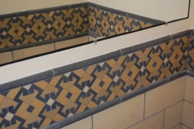 border and mirror.JPG