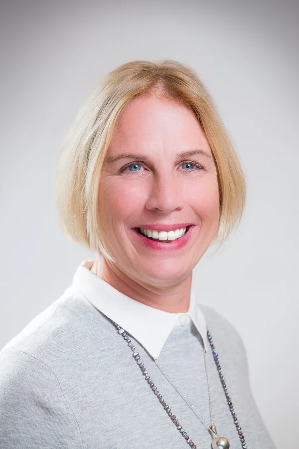 Julie Kelly