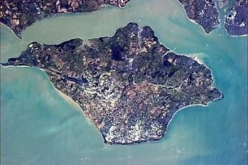 350px-IsleOfWightFromTheISS.jpg
