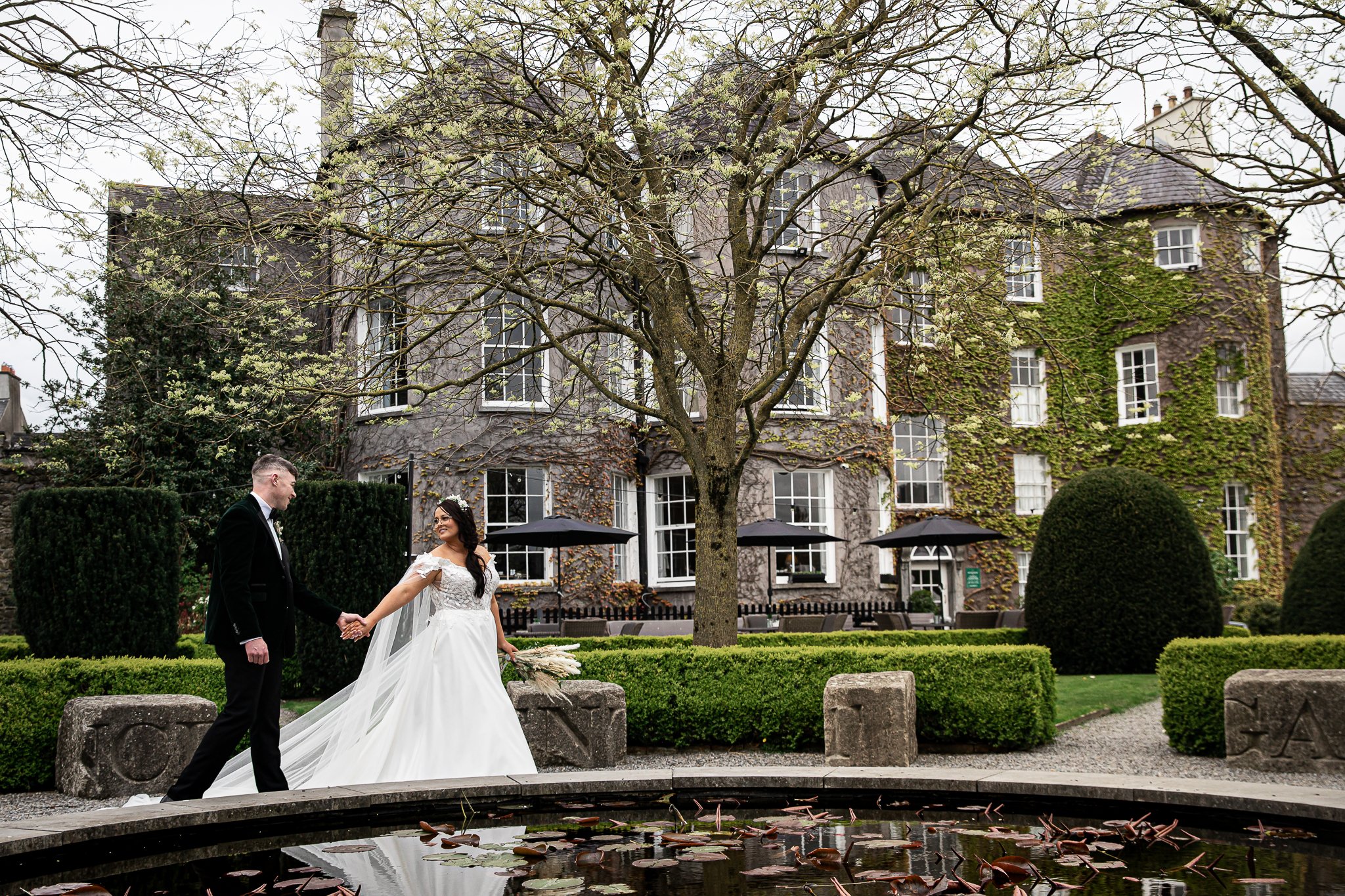 Wedding photos at Butler House in Kilkenny by local award-winning photographer Daragh McCann