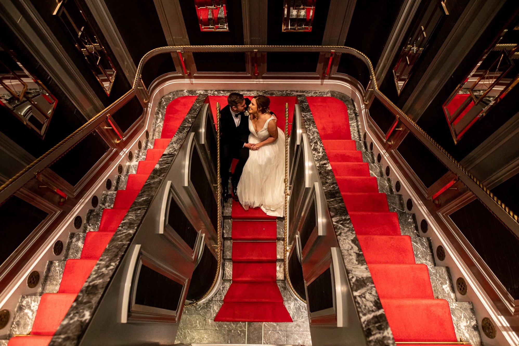 Wedding photos at Langtons Hotel in Kilkenny by local award-winning photographer Daragh McCann.   Wedding photos at The Set Theatre at Langtons.