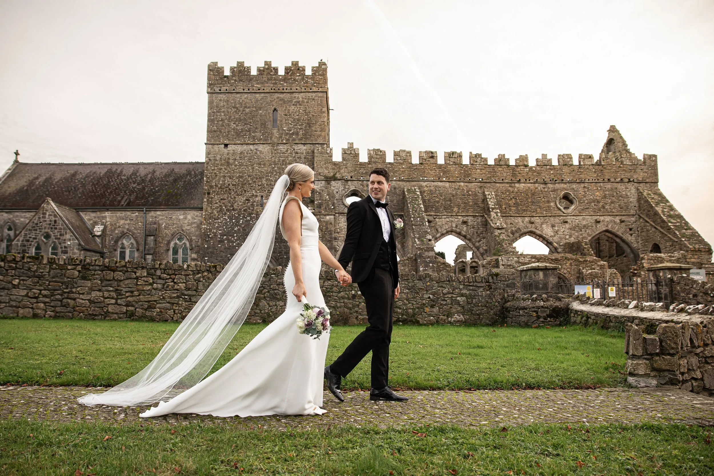 gowran-abbey-wedding-party-folkster-gowns-kate-tobin-liam-ryan-daragh-mccann-stargaze-photography.jpg