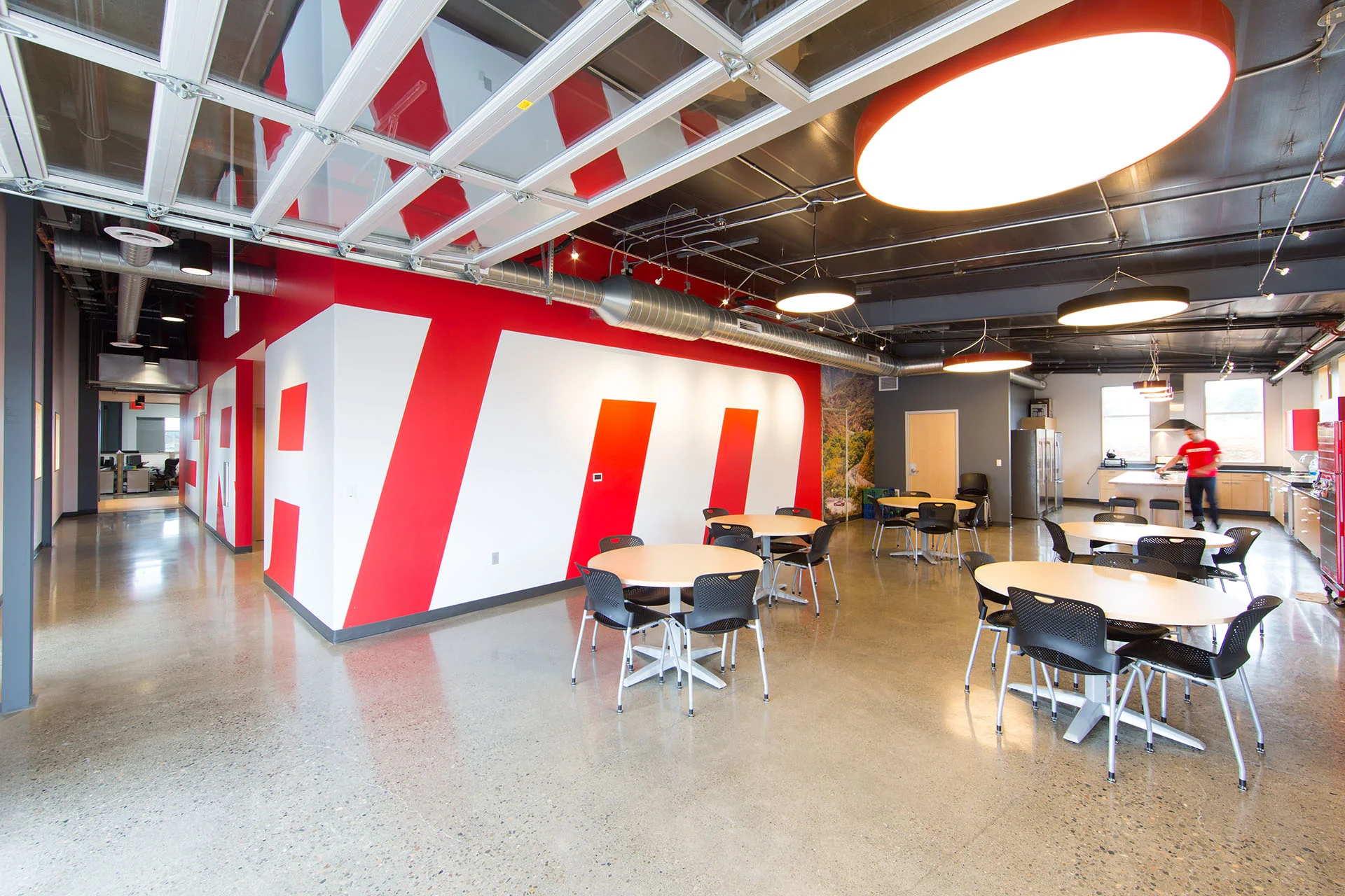 05 581 Building.jpg