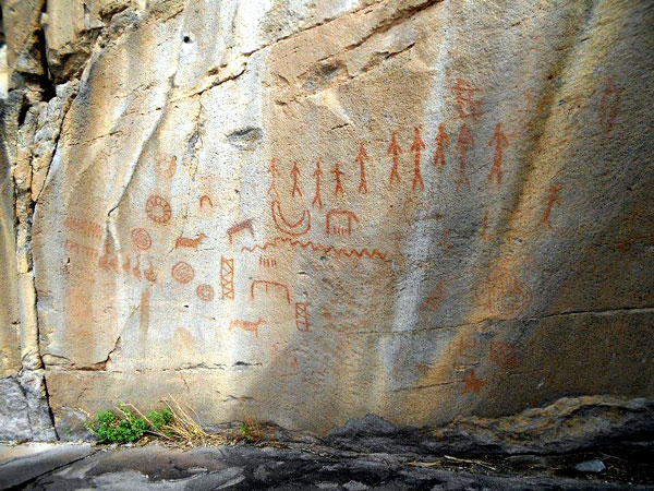 B1-cover-Rock-art-La-Garita-1.jpg