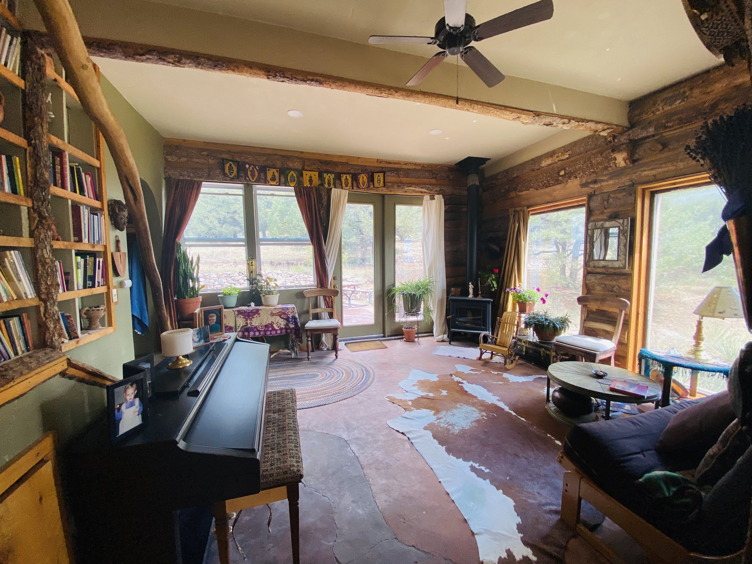 Midlife Minimalist Home: How Downsizing My Stuff Uplifted My Spirit