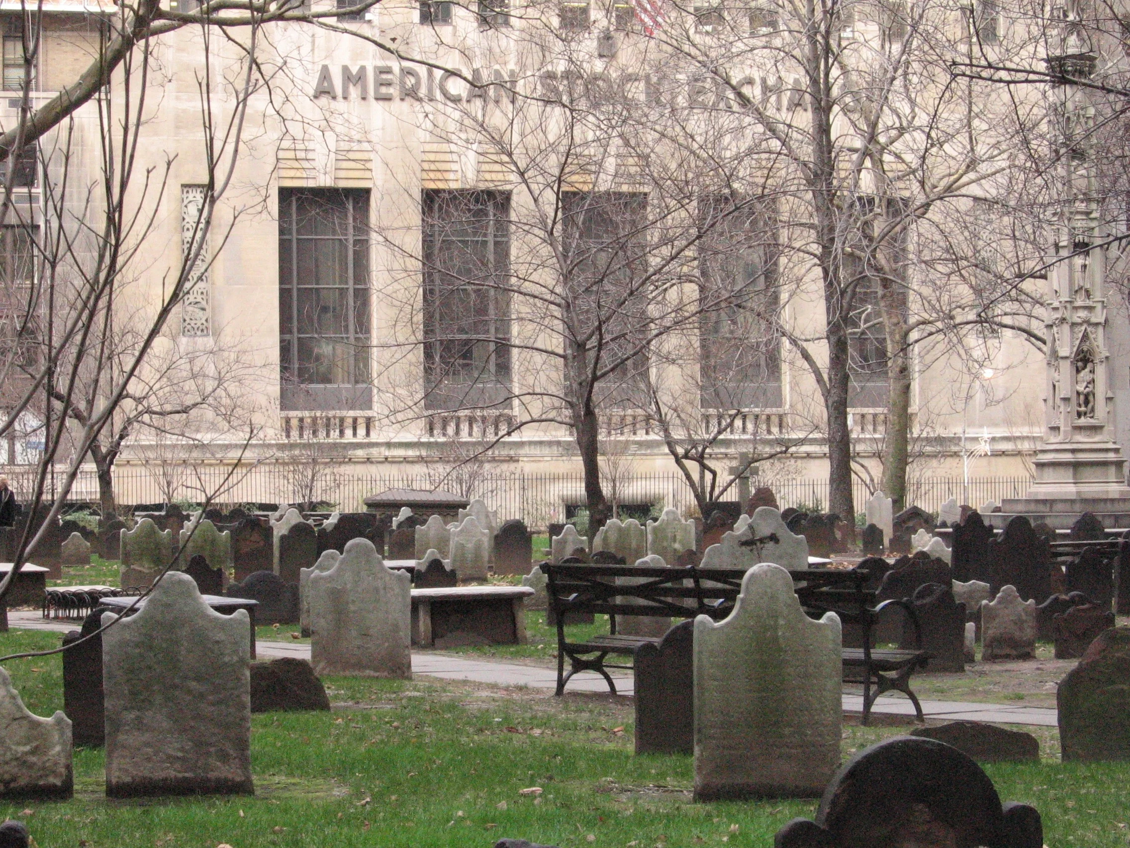 cemetery-495843.jpg