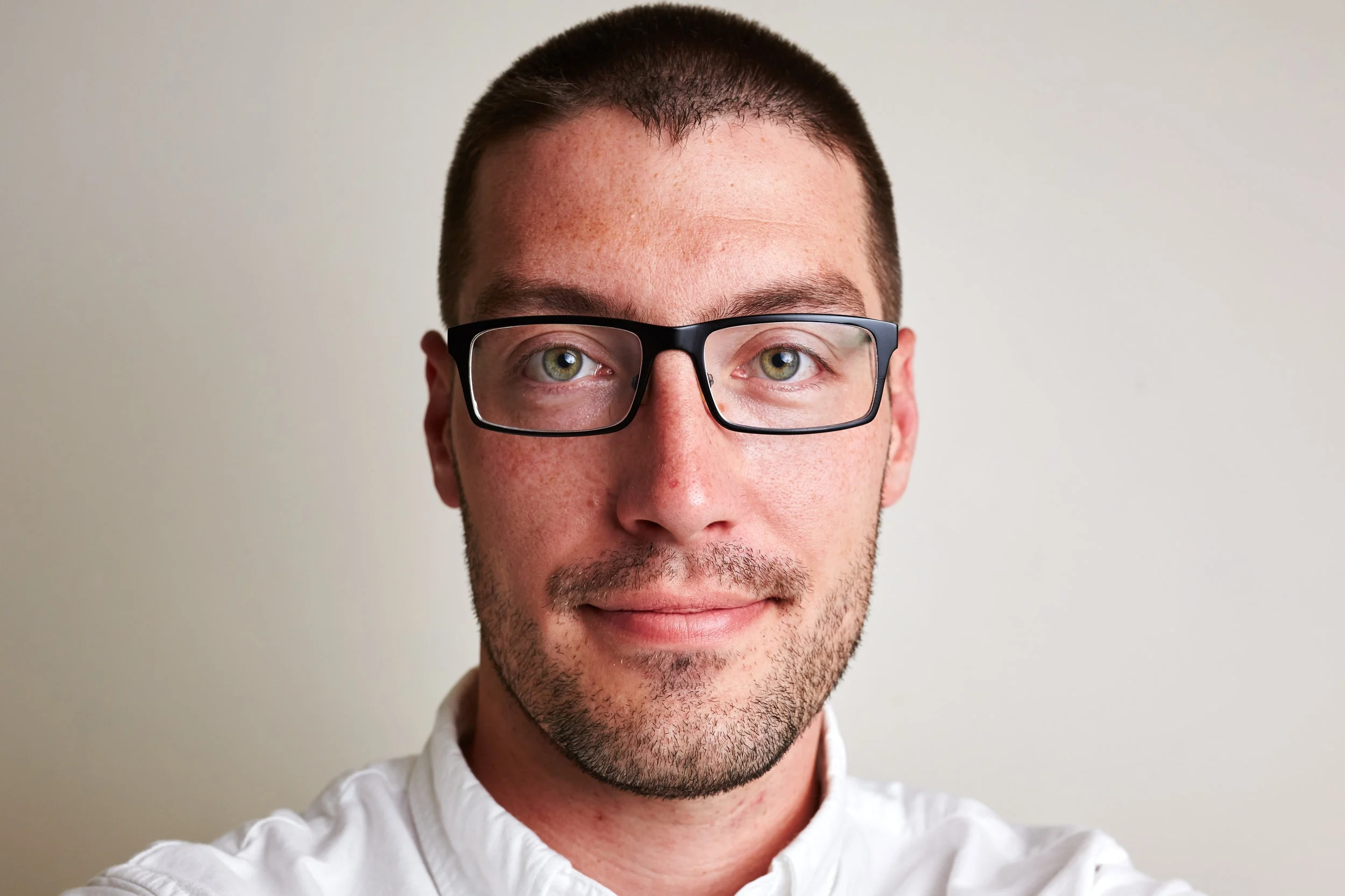 headshot-ian-2015_Aug.jpg