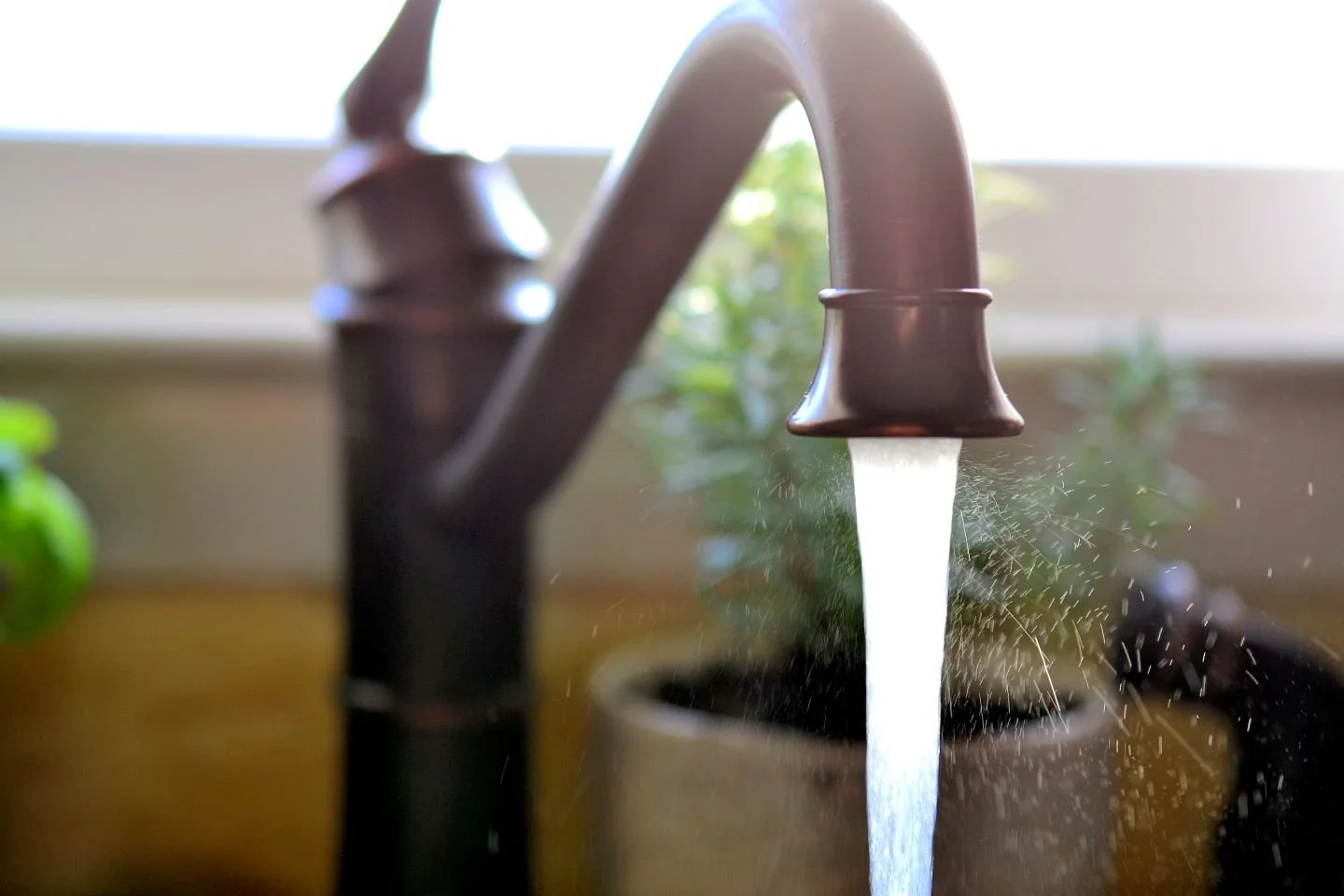 5 Ways to Improve the Water Quality in Your Home 