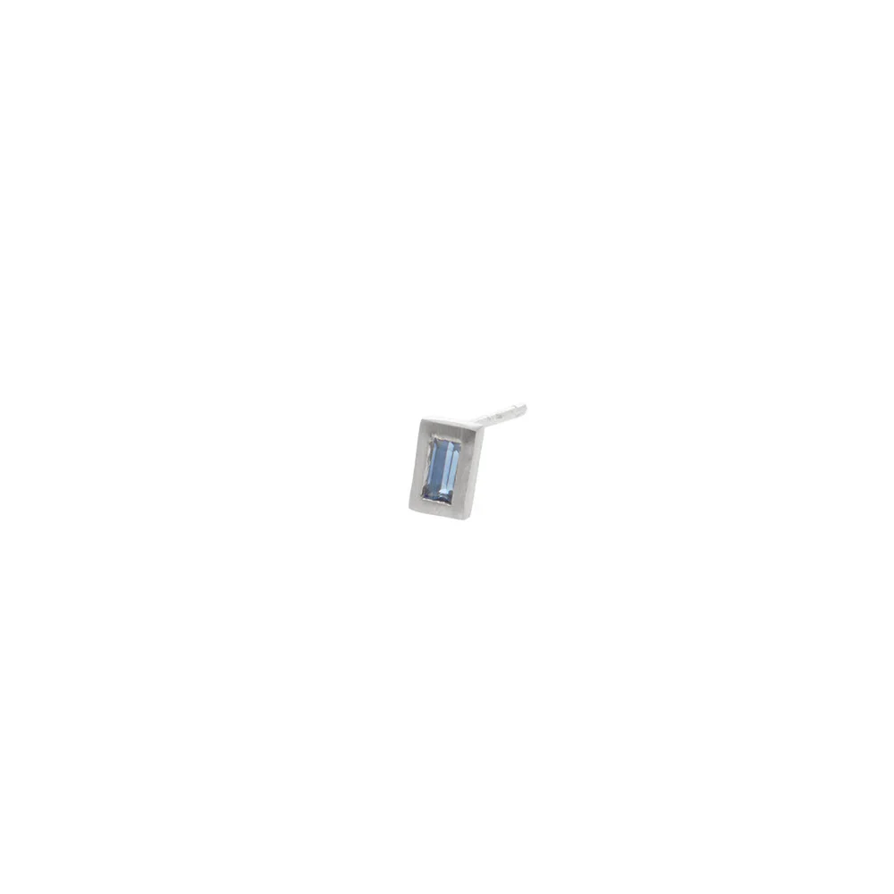 OTEM New York Rectangle Earring with sapphire baguette in recycled sterling silver