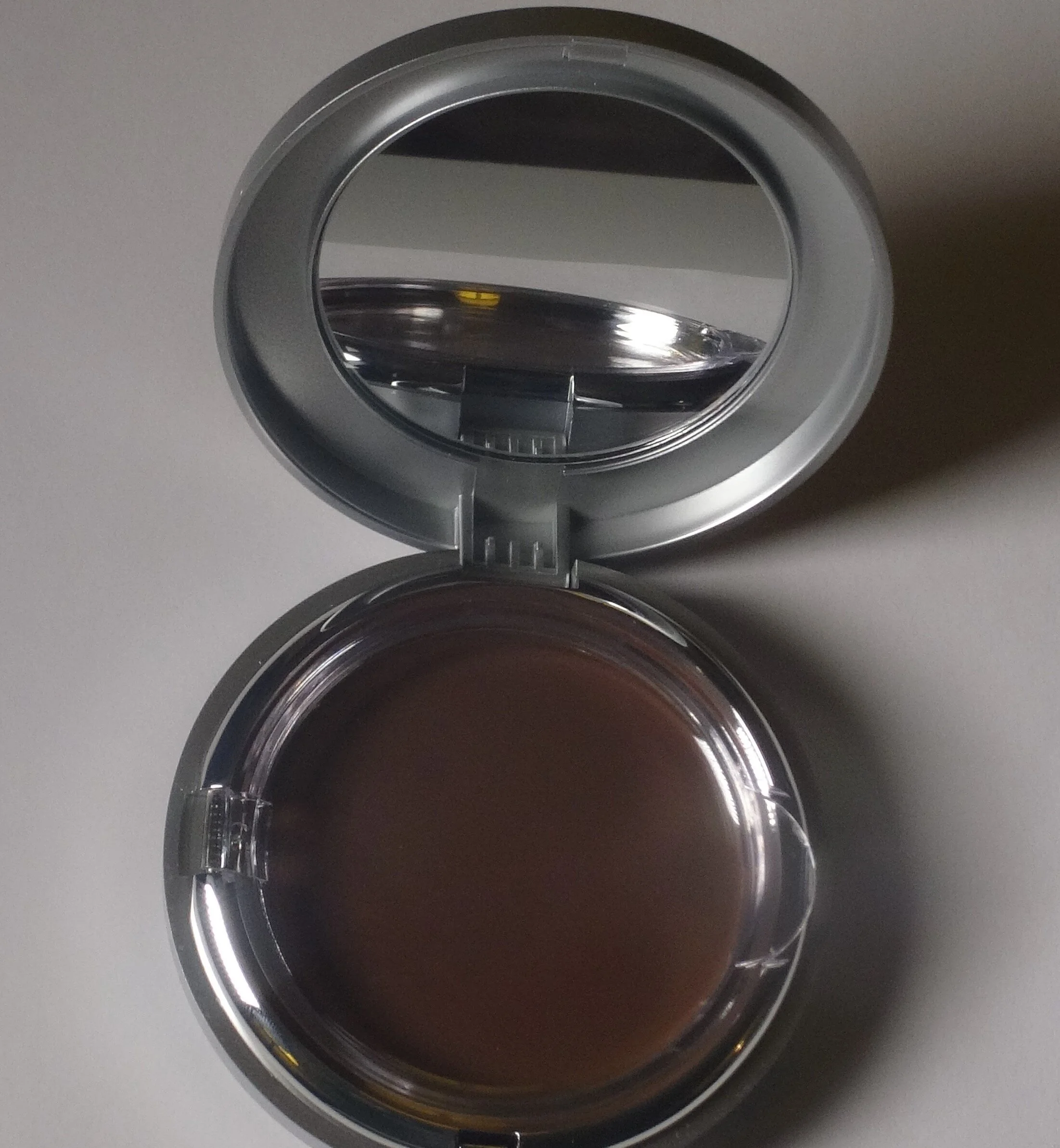 Extra Dark Creme Foundation - Edit II-DSC01877.JPG