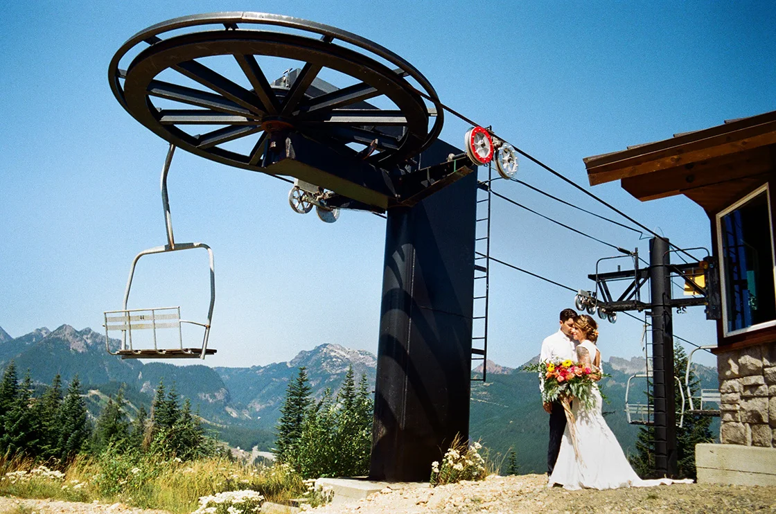 Silver Fir Lodge Snoqualmie Pass Seattle Wedding Photography