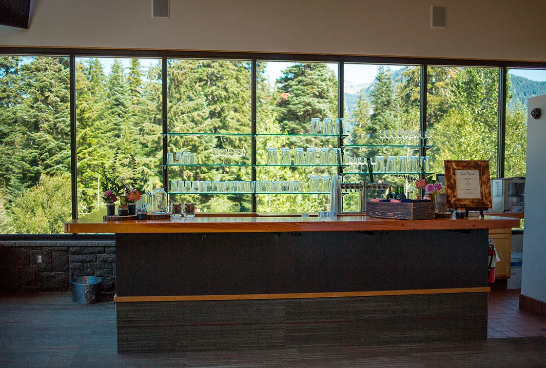 Silver Fir Lodge Snoqualmie Pass Seattle Wedding Photography