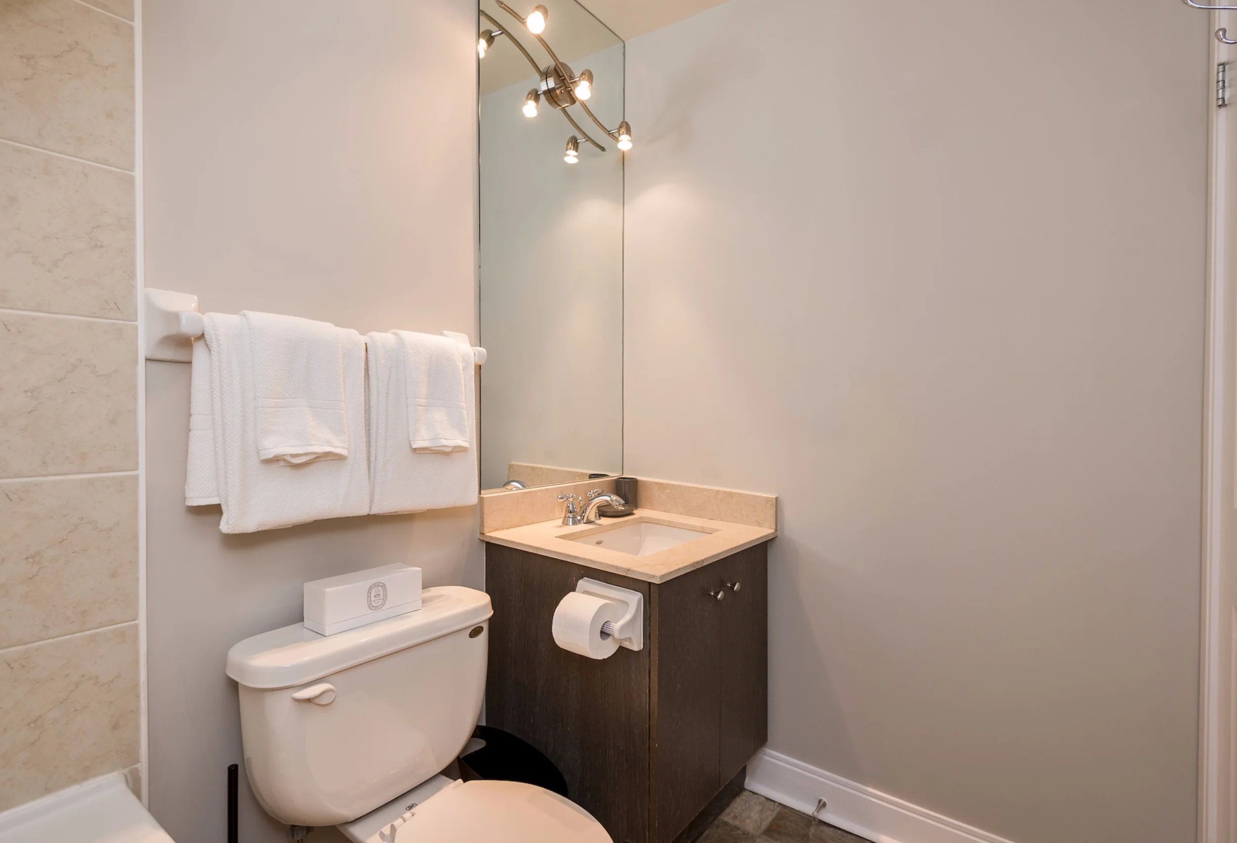 Yorkville Furnished Rental — Toronto Boutique Apartments