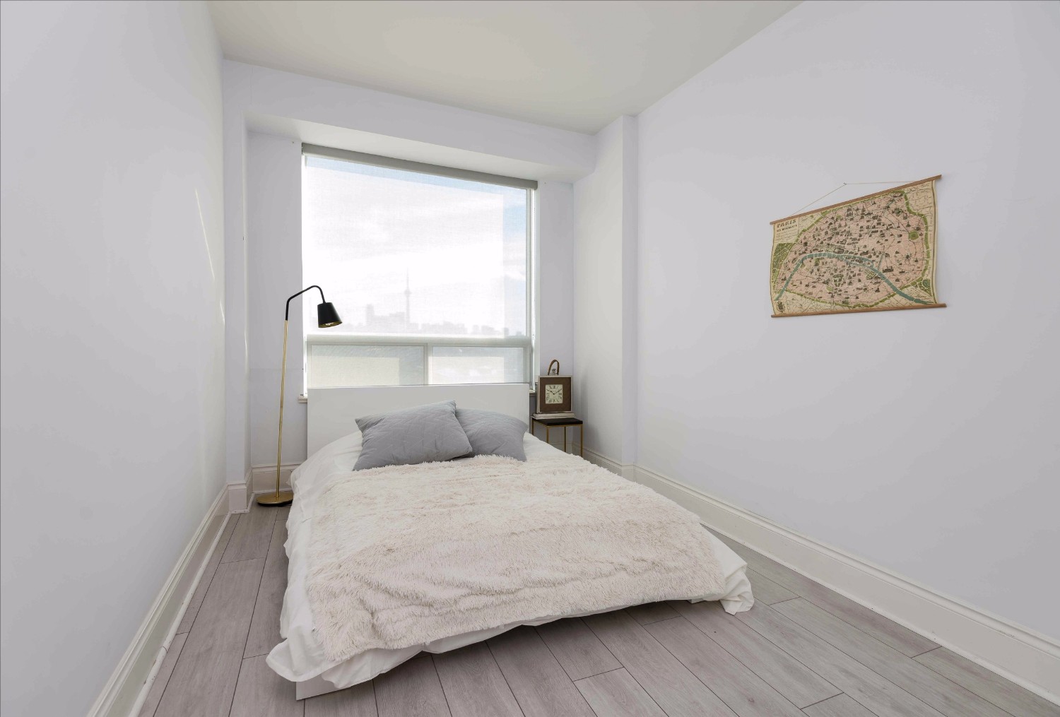 9 102 Bloor-15.jpg