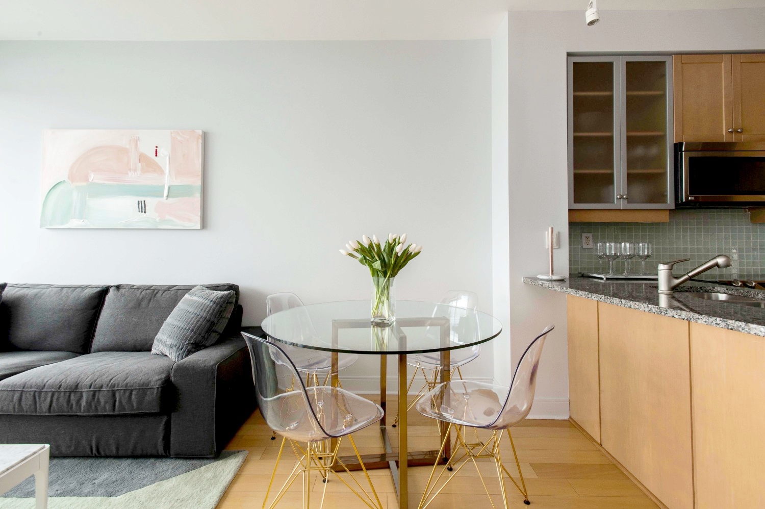 Stunning Yorkville Apartment - Dining Table
