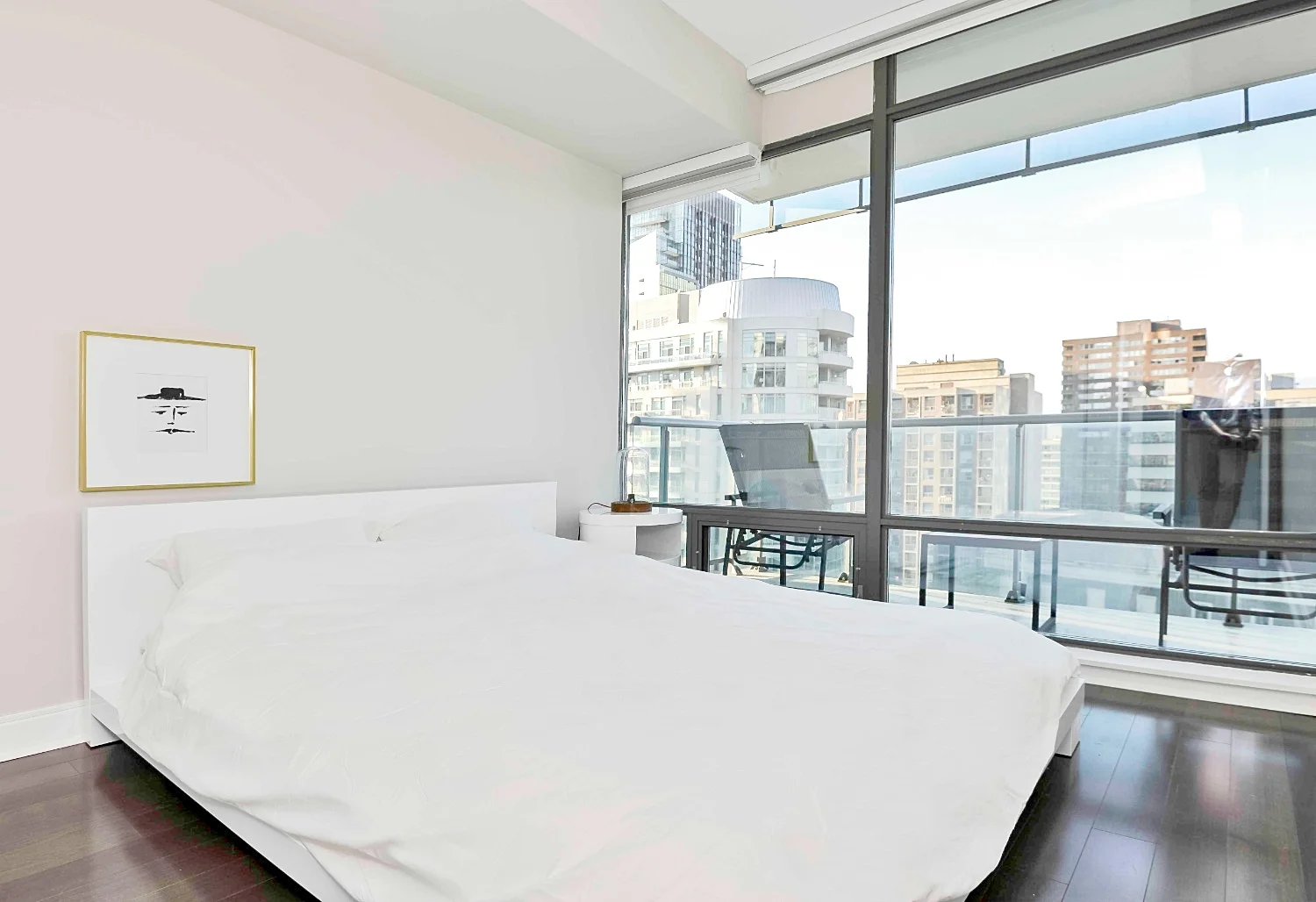 Luxurious 1 Bedroom Condos Toronto Boutique Apartments — Toronto