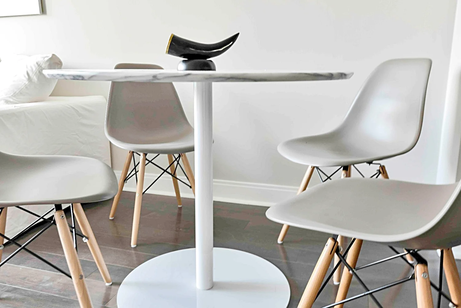 Furnished Apartments Toronto Dining Chairs
